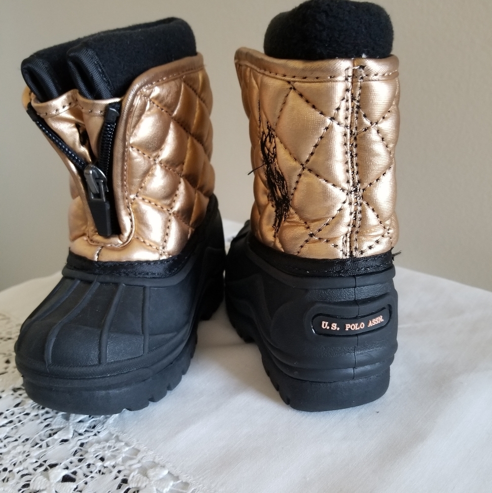 U.S. Polo Assn. Black Gold Quilted Winter Boots - Picture 3 of 4